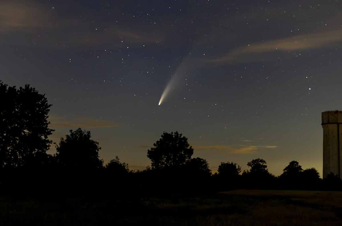 Pico de chuva de meteoros da poeira do cometa Halley será nesta semana. Foto ilustrativa: Pixabay