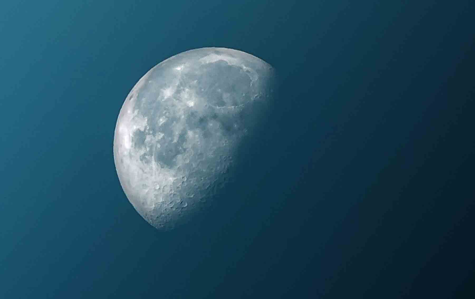 ntes do fim de 2020, a "Lua Fria" brilhando mais forte esta semana. Foto: Pexel
