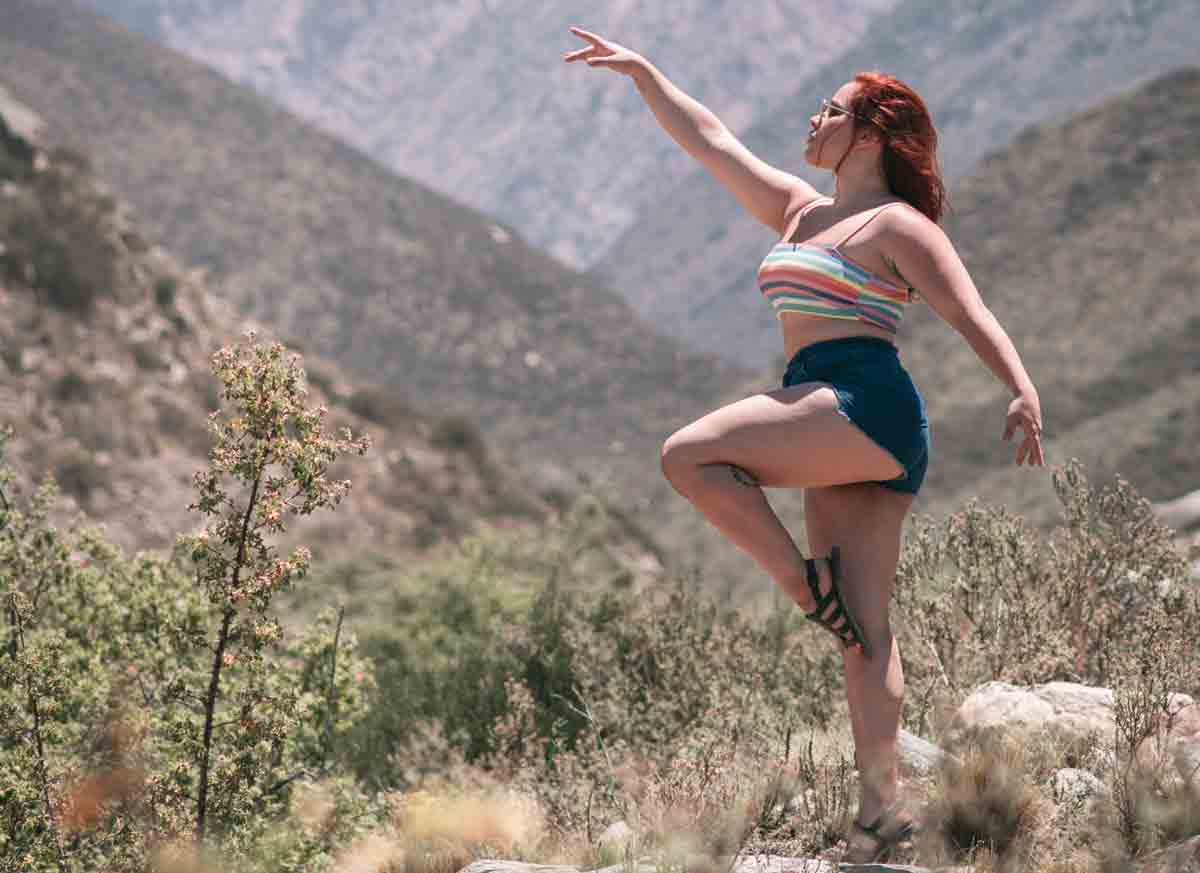 Influenciadora, dançarina e artista performática Lohana Monteiro faz sucesso nas redes sociais. Foto: Divulgação