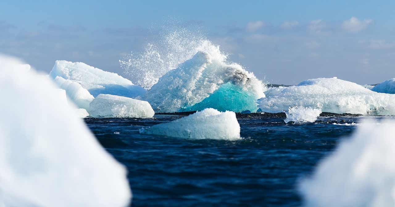 Maior Iceberg do mundo se desprende na Antártica