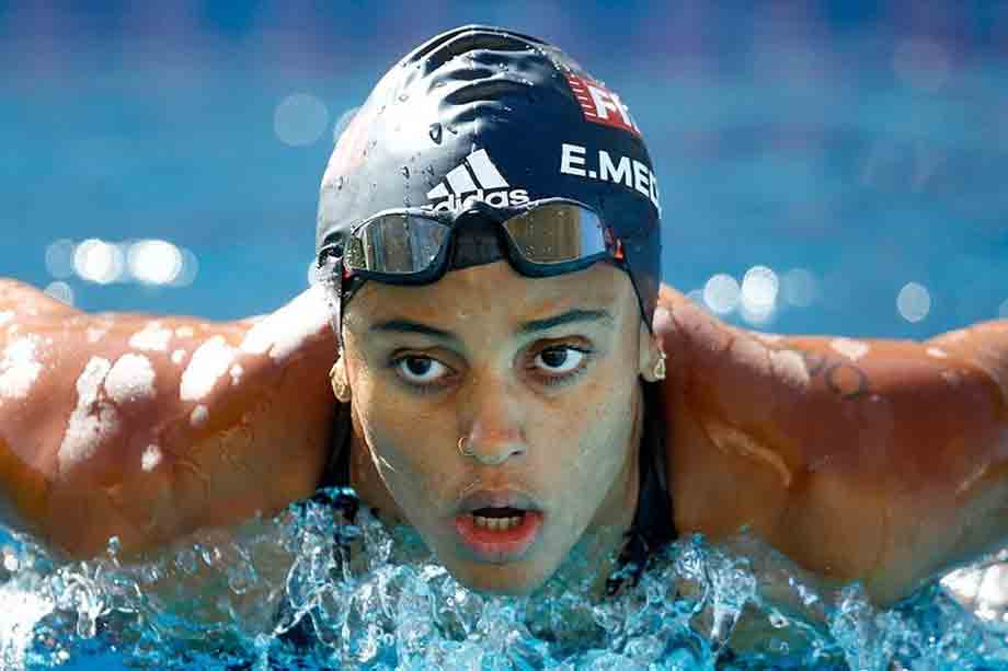 Etiene Medeiros celebra vaga para olimpíadas no revezamento 4x100 livre. Foto: Reprodução Instagram