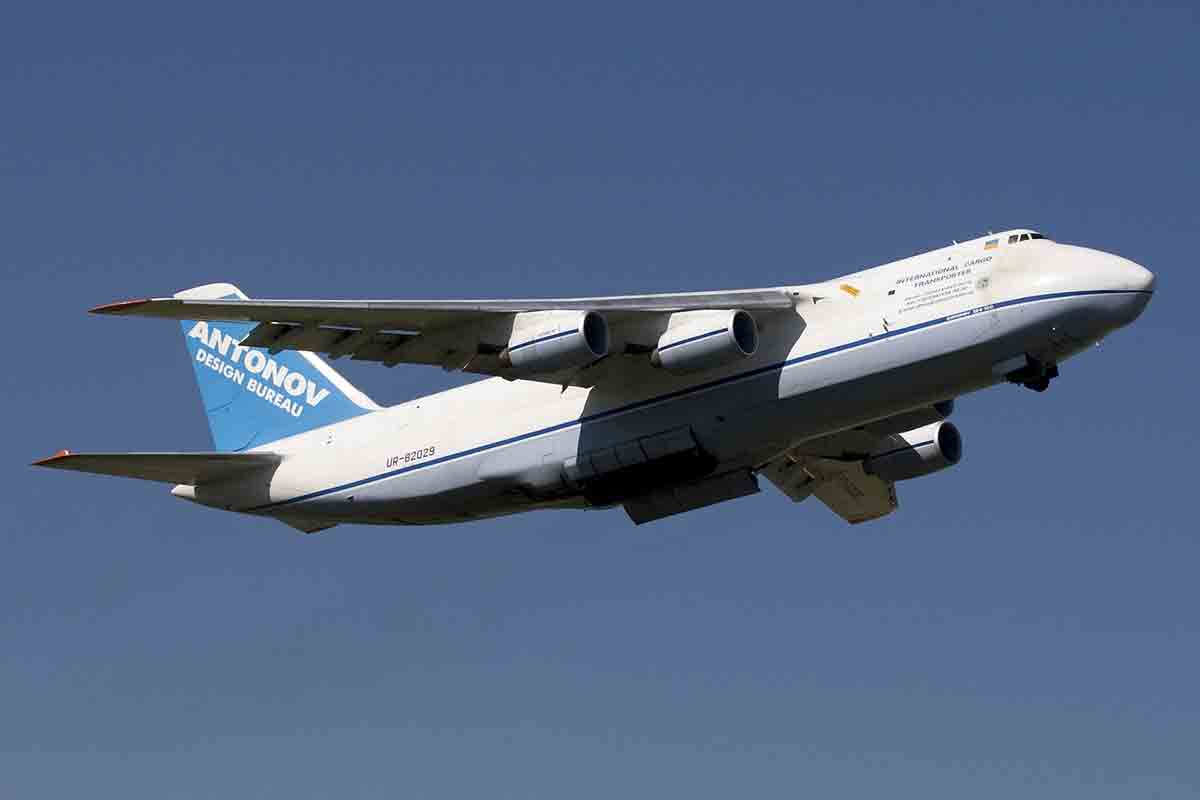 os brasileiros receberão o gigante Antonov AN-124 nesse final de semana. Foto: Wikipedia
