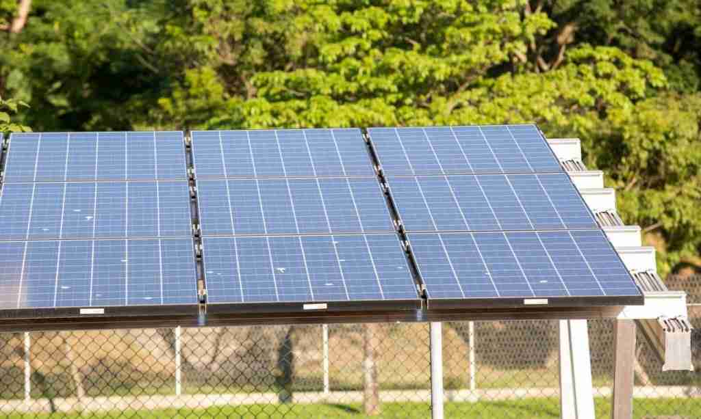 Projeto de lei prevê tornar obrigatório sistema de captação energia solar em novas construções