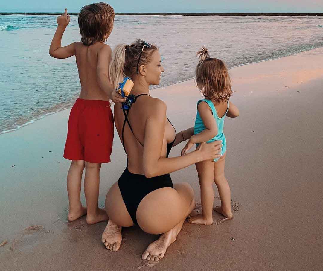 Ekaterina Novikova is the mother of two beautiful children