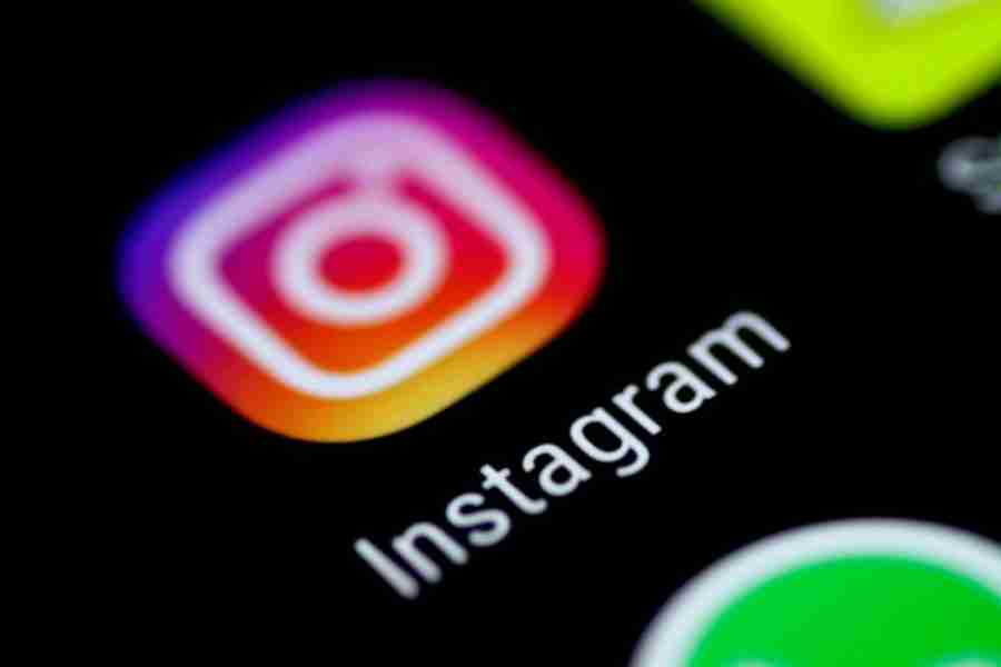 Instagram: o "arrasta para cima" para abrir links nos stories será aposentado