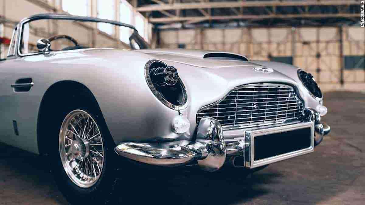 Aston Martin DB5 do James Bond para crianças. Fotos: Divulgação/The Little Car Company
