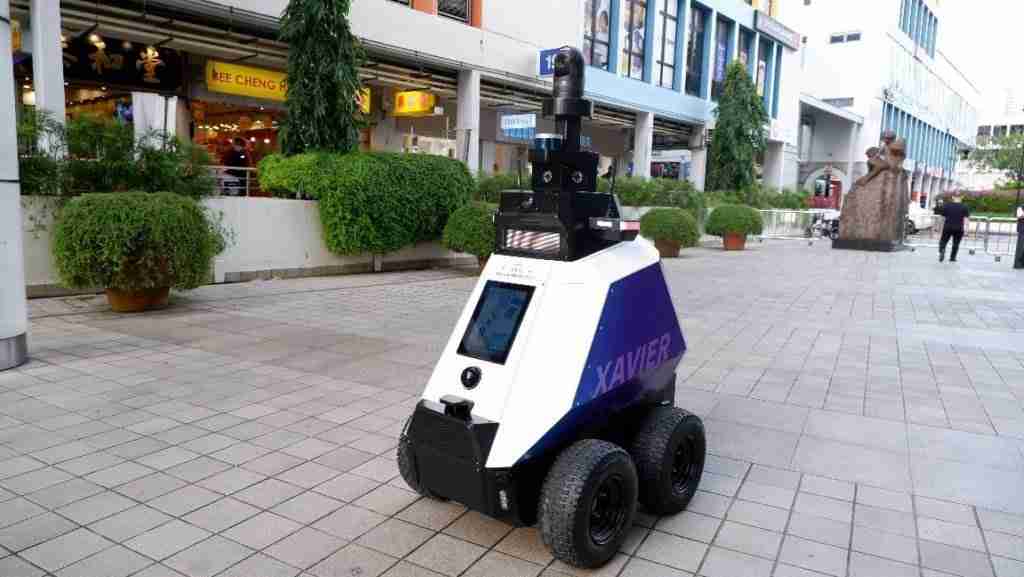 Singapura inicia testes com guarda robótico