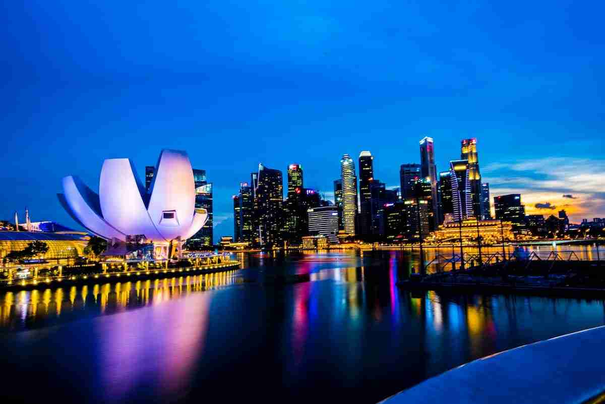 Por que Singapura é o destino de luxo do momento em 2022. Descubra!