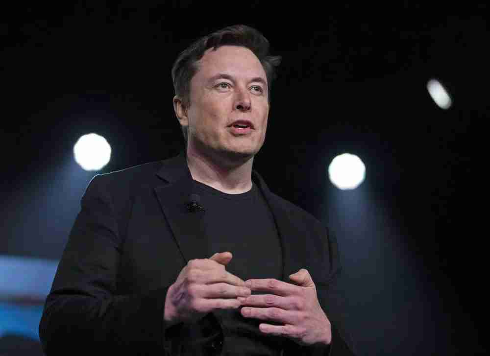 Elon Musk pensa criar sua própria rede social