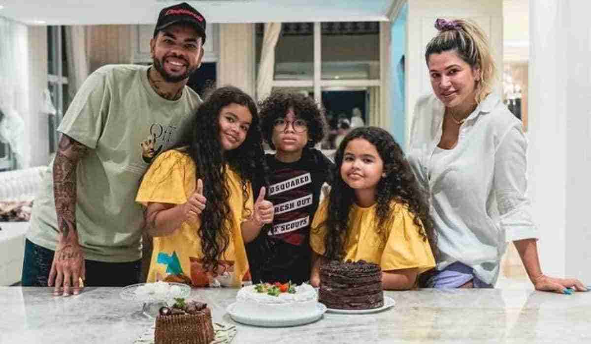 Dentinho e Dani Souza celebram o aniversário das filhas gêmeas (Foto: Reprodução/Instagram)