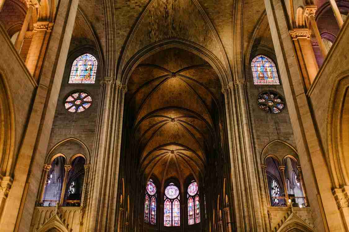 Igreja com estilo gótico. Fotos: Pexels