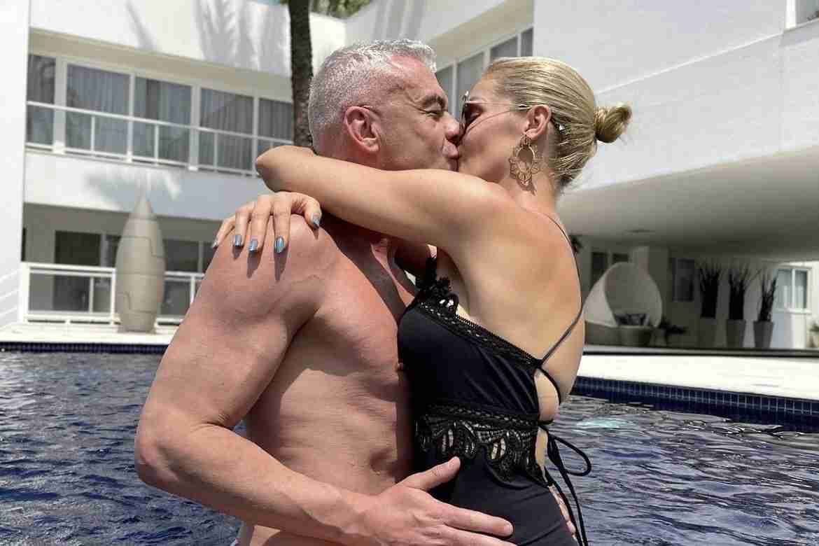 Alexandre Correa celebra Dia do Beijo com Ana Hickmann: “Acordei apaixonado” (Foto: Reprodução/Instagram)