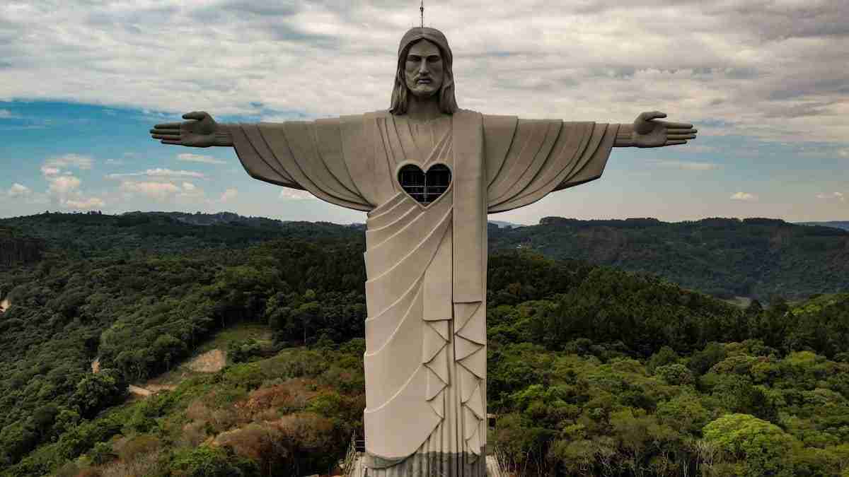 Cristo Protetor, no Rio Grande do Sul, é maior que o Cristo Redentor. Fotos: Divulgação/ Cristo Protetor