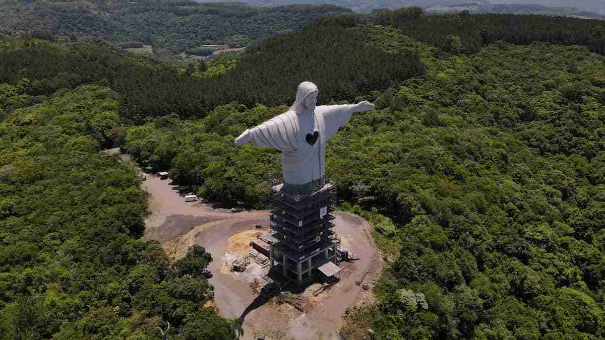 Cristo Protetor é a nova estátua de Jesus mais alta do mundo. Saiba onde fica!