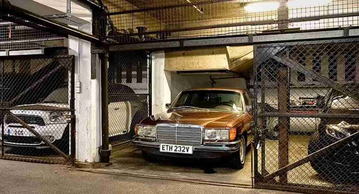Garagem para um carro está à venda em Londres. Fotos: Divulgação/ Zoopla