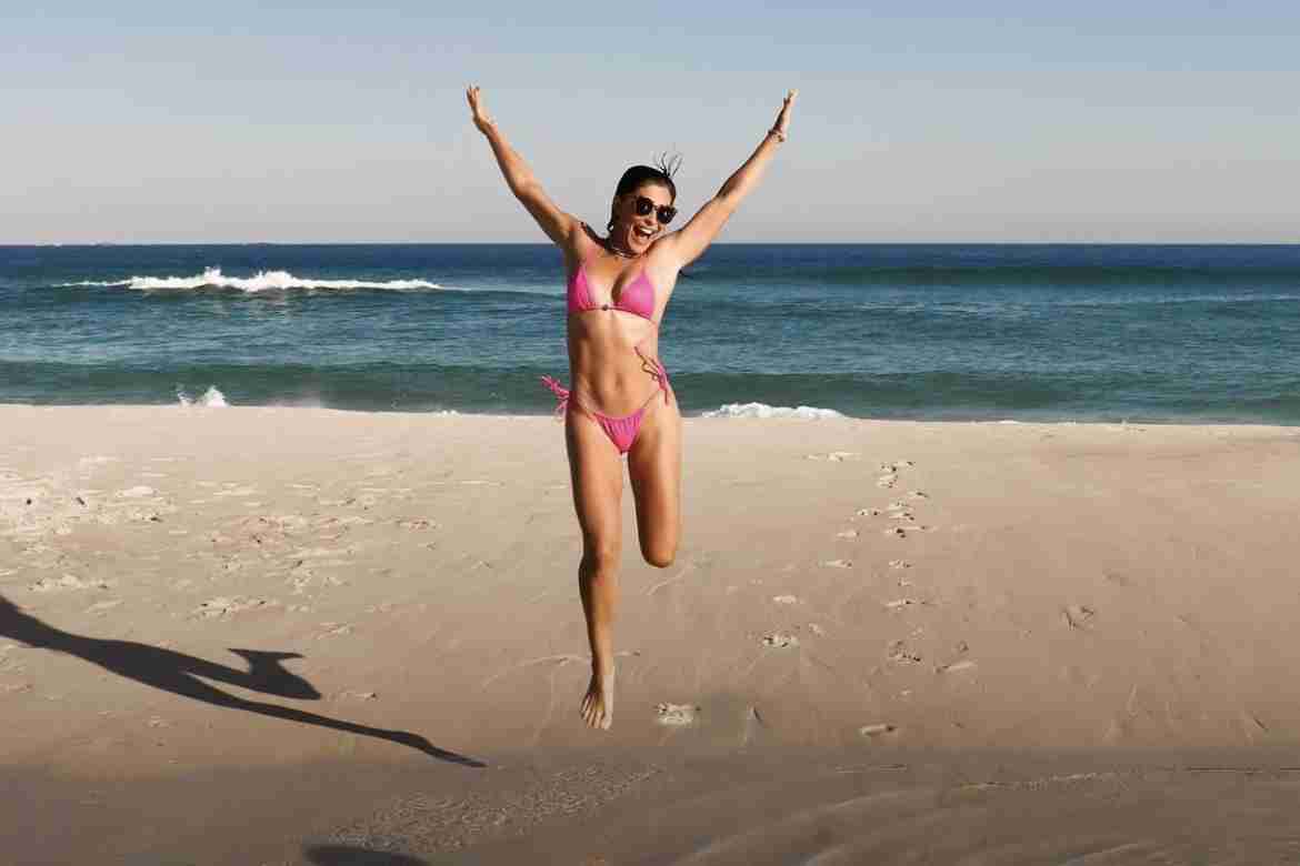 Juliana Paes curte dia de praia: “Muito amor envolvido” (Foto: Reprodução/Instagram)