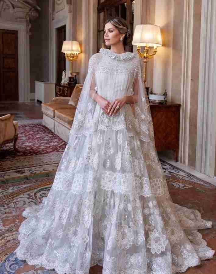 Lala Rudge se casa em Florença com vestido da grife Valentino. Veja fotos!