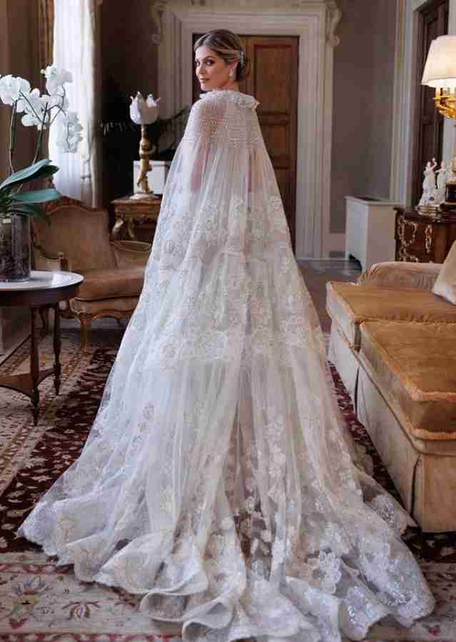 Lala Rudge se casa em Florença com vestido da grife Valentino. Veja fotos!