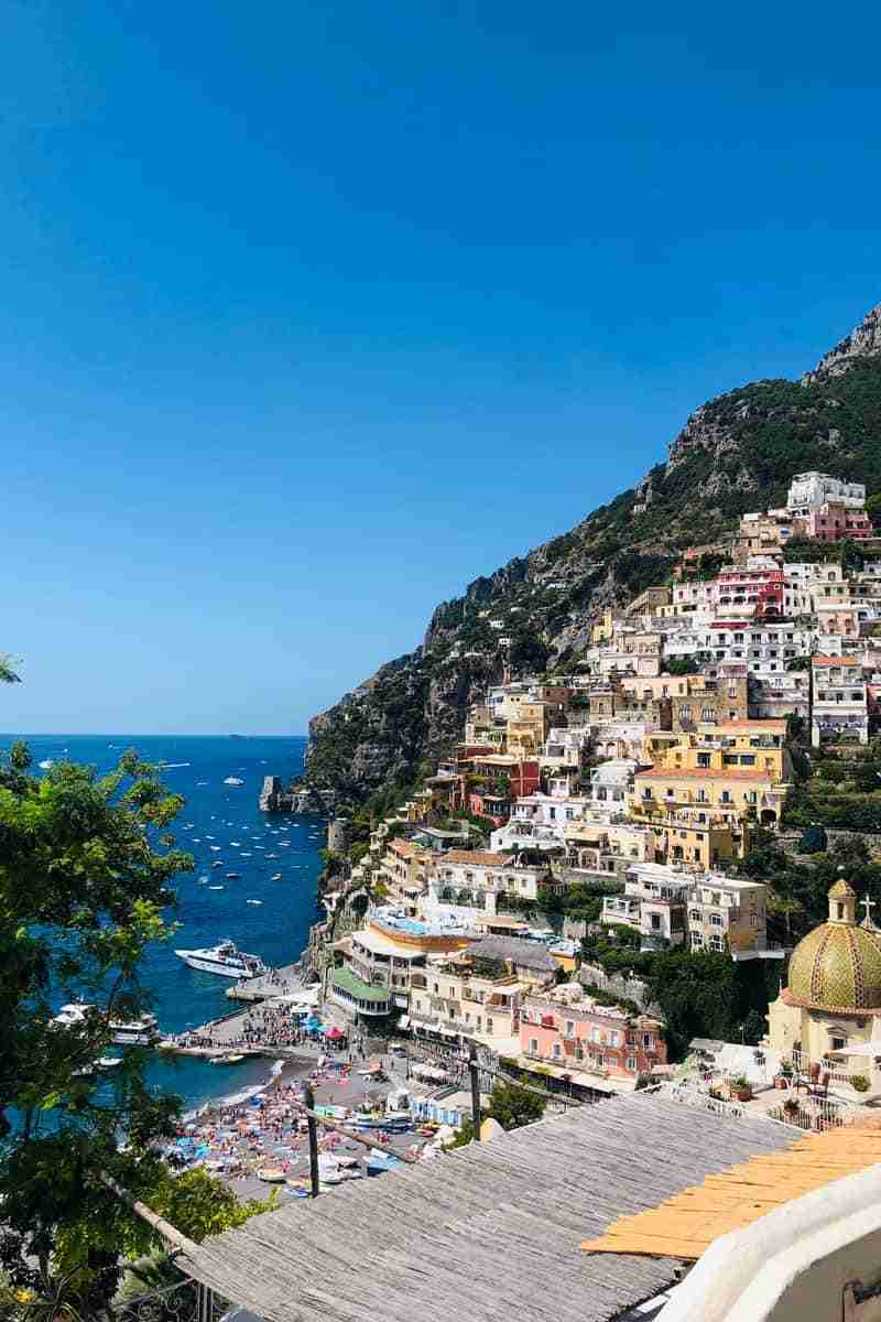 Positano é uma das cidades italianas da Costa Amalfitana. Fotos: Pexels
