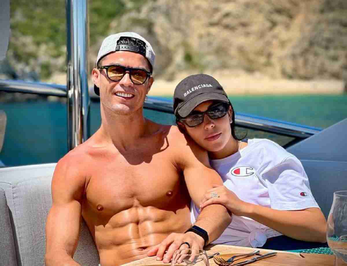 Cristiano Ronaldo curte férias em seu iate de luxo. Foto: Reprodução/ Instagram