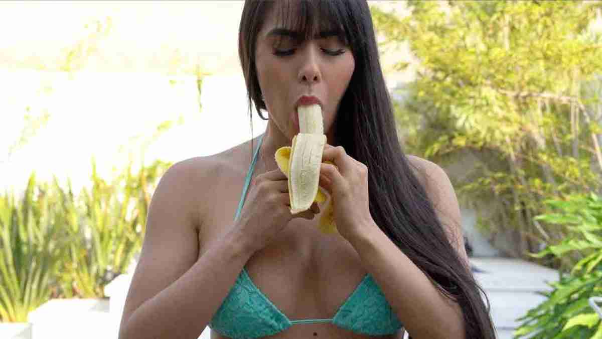 Prova da banana no capitulo 10 de ‘Tudo pela Fama’ com Juliana Caetano, Foto: Youtube
