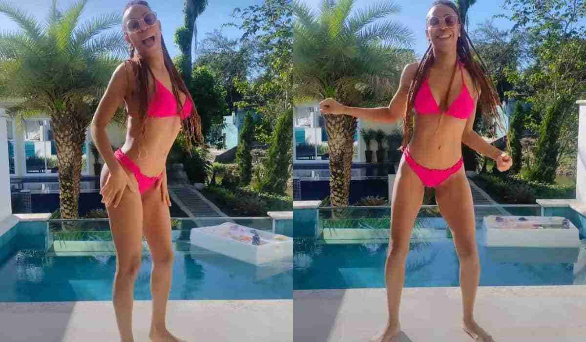 Karol Conká posa de biquíni rosa fazendo dancinha à beira da piscina (Foto: Reprodução/Instagram)