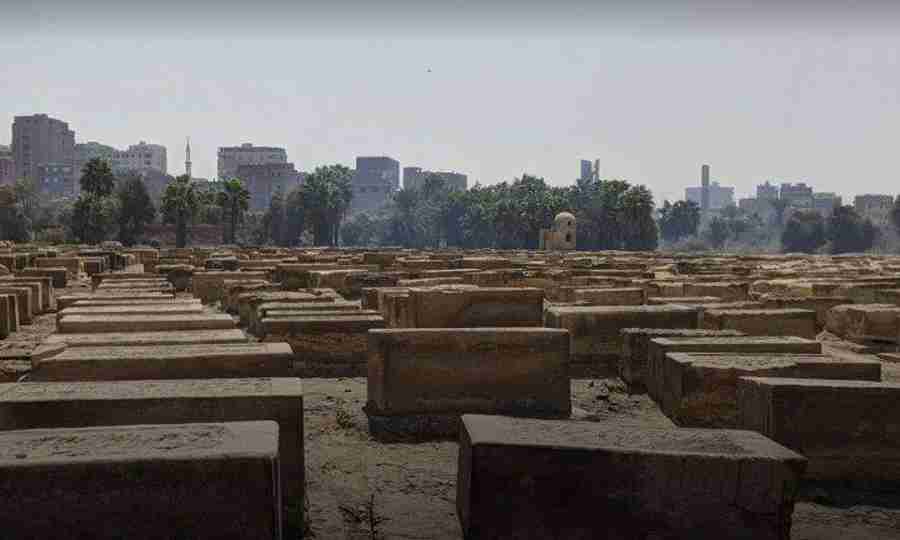 Visite cemitérios e mesquitas do antigo Egito sem sair de casa