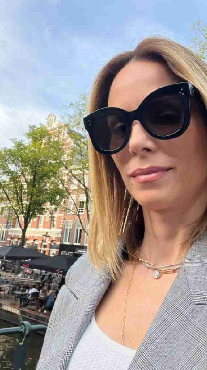 Ana Furtado abre álbum de viagem com Boninho em Amsterdam