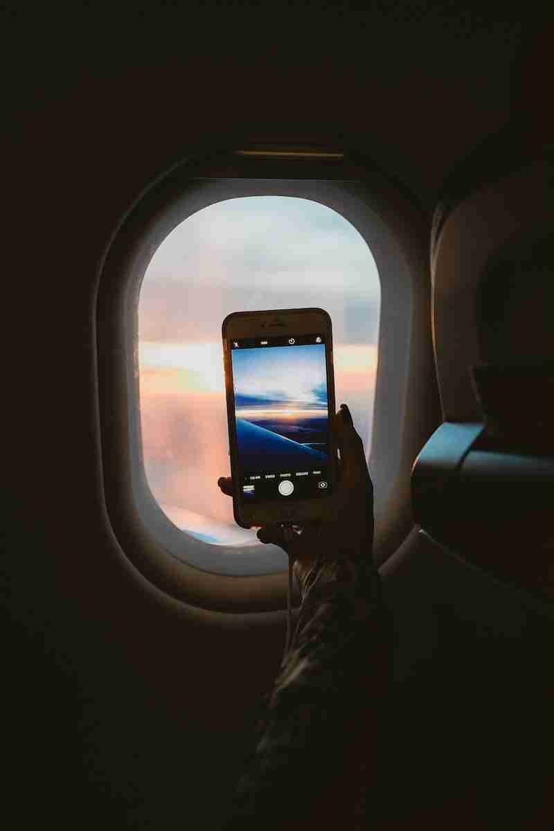 Por que tenho que colocar meu telefone no modo avião?