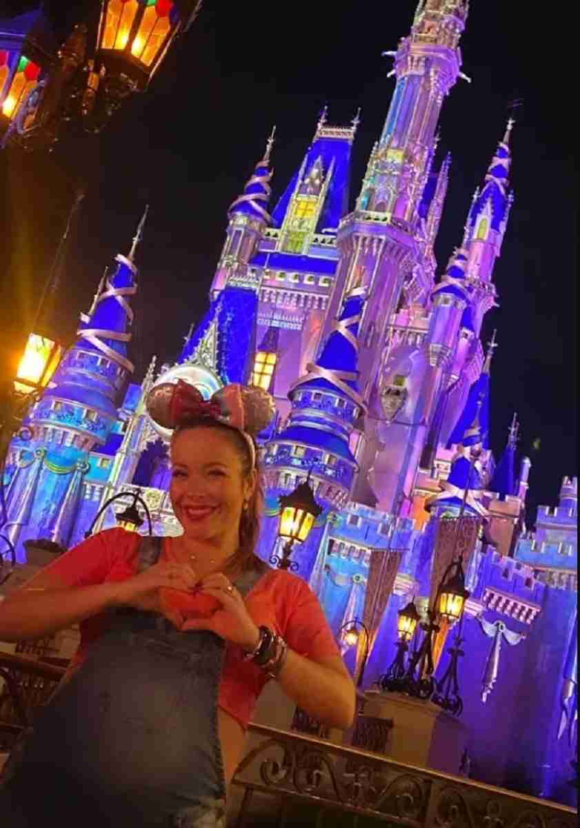 Renata Domínguez mostra viagem na Disney: ‘com os amores da minha vida’