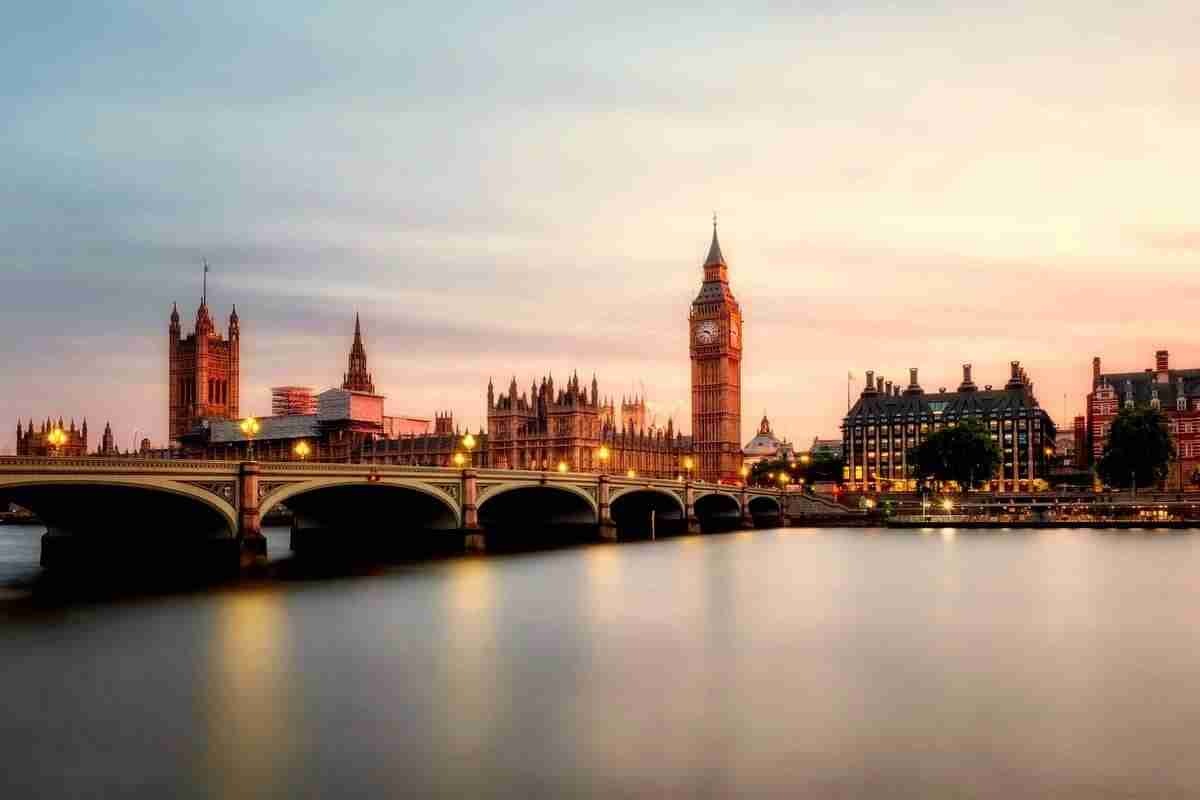 Segundo um site de viagens, Reino Unido está em primeiro lugar como destino para lua de mel. Foto: Londres/ Pexels