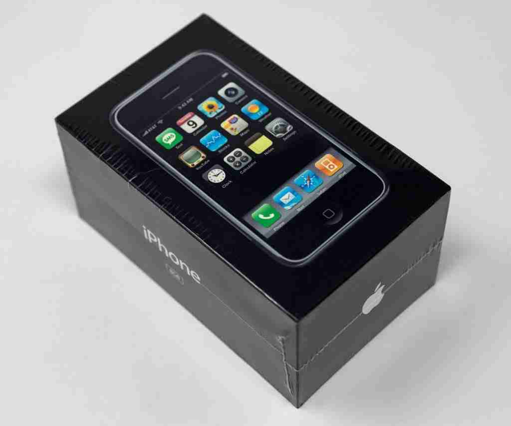 Apple iPhone original de 2007 é vendido por R$ 206 mil; saiba mais