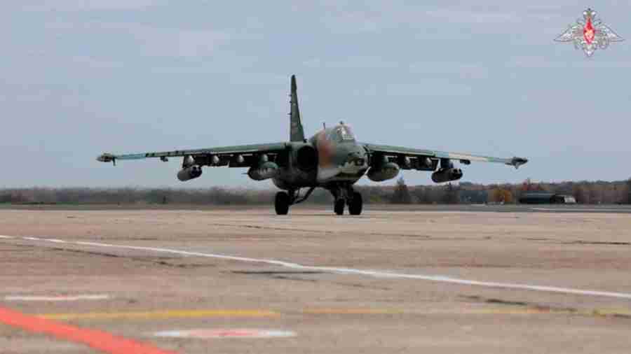 Ministério da defesa russo publica vídeo mostrando o ataque de um caça Sukhoi Su-25