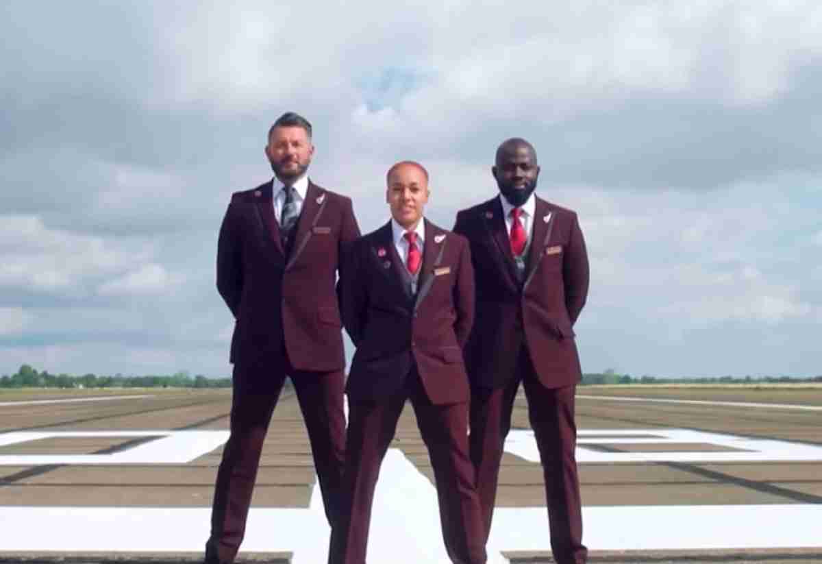 Virgin Atlantic permite escolha de uniforme fashionista e sem gênero para os funcionários
