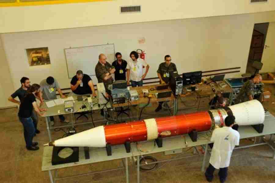 FAB divulga vídeo de lançamento do VSB-30, 1º foguete feito no Brasil