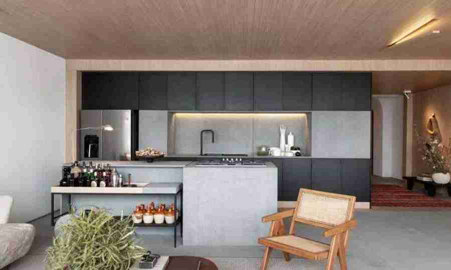 Cozinhas escondidas trazem sofisticação e elegância para a residência, além de contribuir para a organização do ambiente | Foto: Gruta Fotografia – Alessandro Gruetzmacher