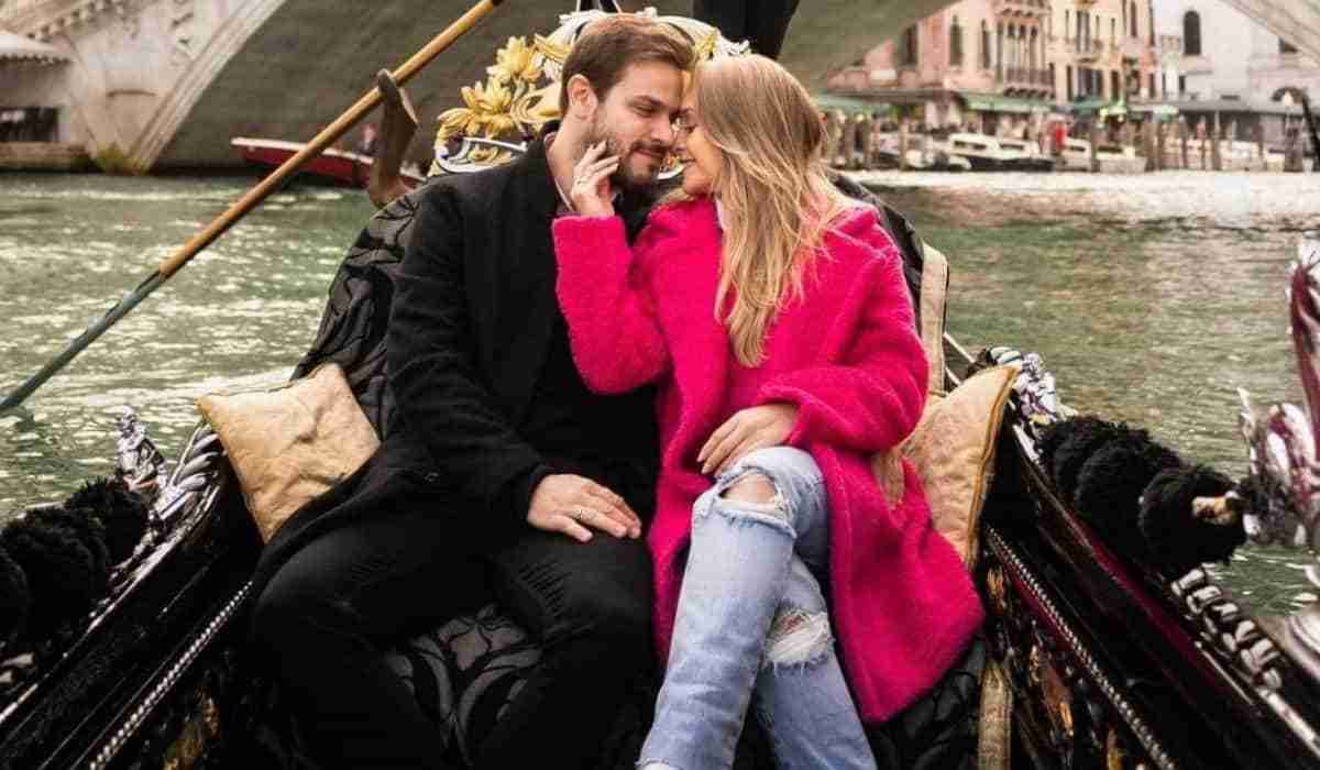 Carla Diaz e noivo curtem passeio de gôndola por Veneza: ‘sonho’ (Foto: Reprodução/Instagram)