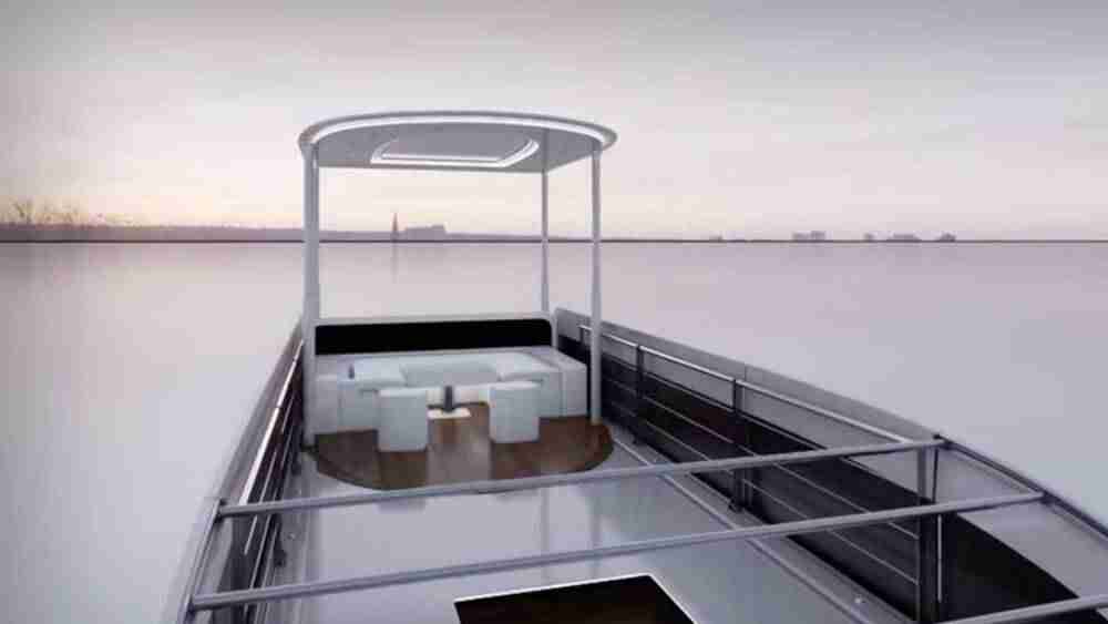 Trailer de luxo de 70 m² tem dois andares e um deck para uma ‘boate na cobertura’