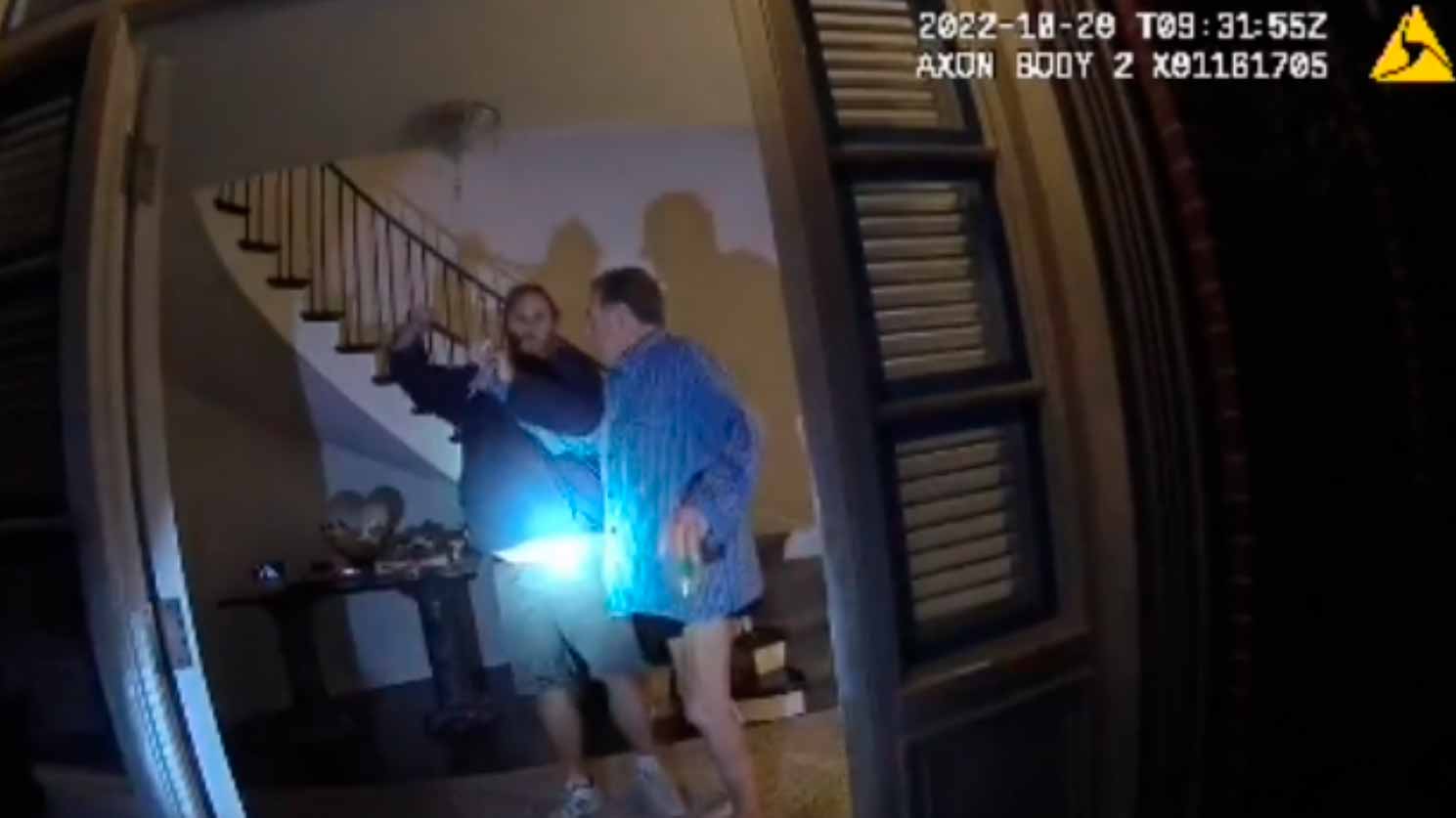 Vídeo mostra violento ataque com martelo a marido de ex-presidente da Câmara dos EUA