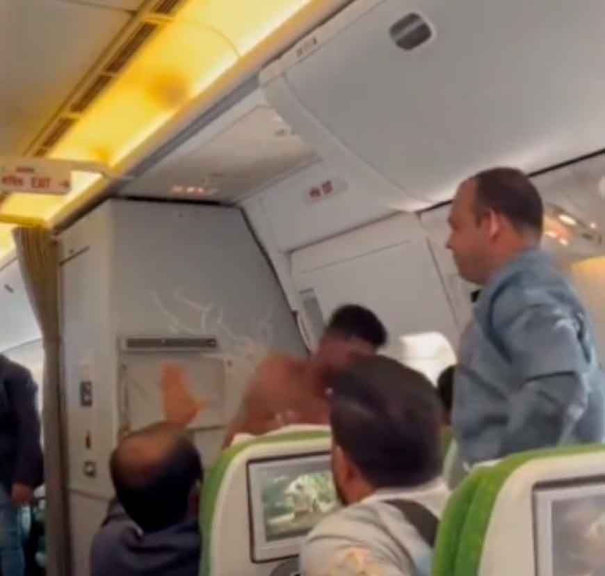 VÍDEO: Passageiros trocam socos em disputa por assento em avião