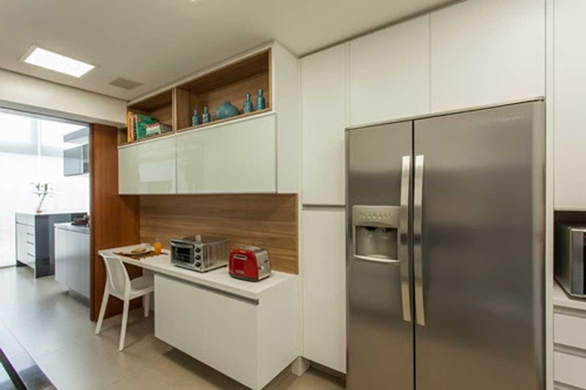 Como organizar bem a cozinha com armários, nichos ou prateleiras?