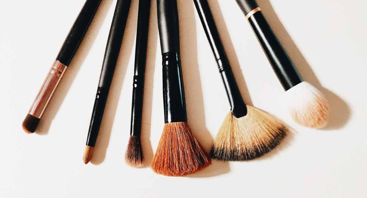 3 conseils pour nettoyer les pinceaux de maquillage