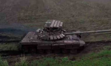 Video shows the destruction of Ukrainian positions by the T-72B3 tank