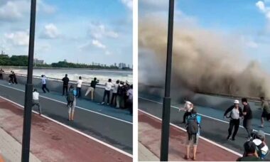 Vídeo captura momento em que onda gigante atinge turistas no rio Qiantang, na China. Reprodução Twitter @Unstop_weather