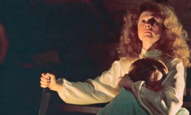 Piper Laurie interpreta Margaret White no filme “Carrie”, de 1976.Foto: reprodução