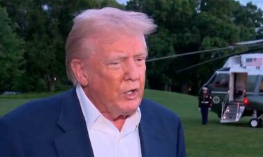 Trump endurece regras para filmes estrangeiros nos EUA. X @HowardMortman